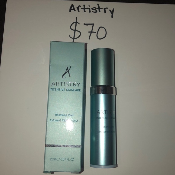Intensive skin care renewing face skin peel